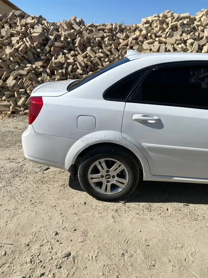 Chevrolet Lacetti,  2 позиция