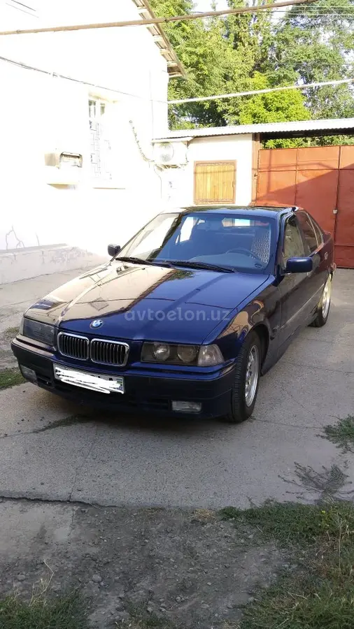 BMW 318i