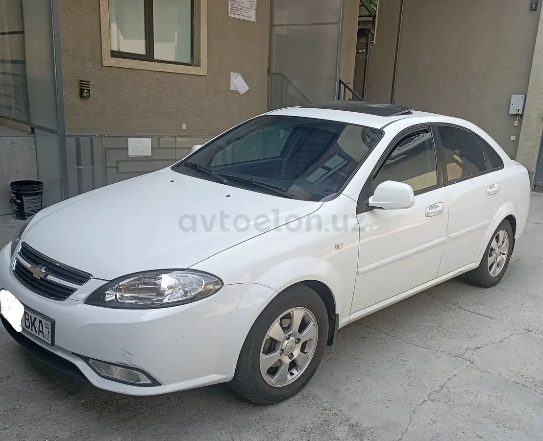 Chevrolet Gentra,  3 позиция