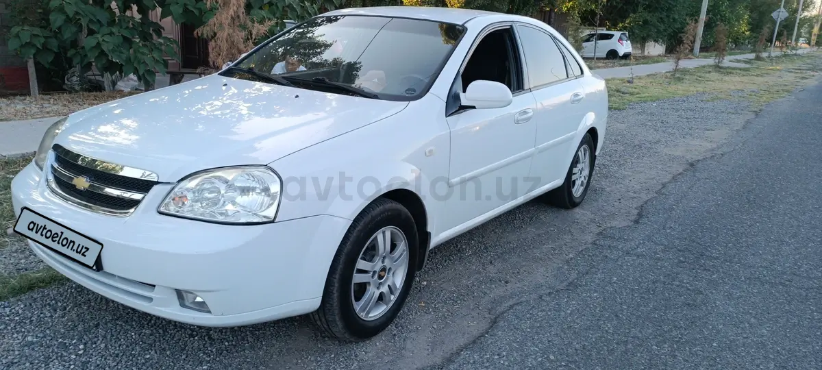 Chevrolet Gentra,  3 позиция