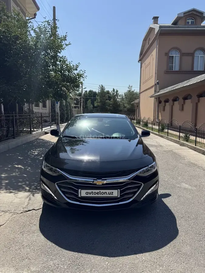 Chevrolet Malibu 2