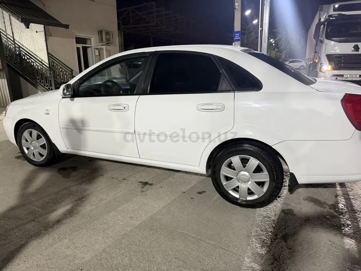 Chevrolet Lacetti,  2 позиция