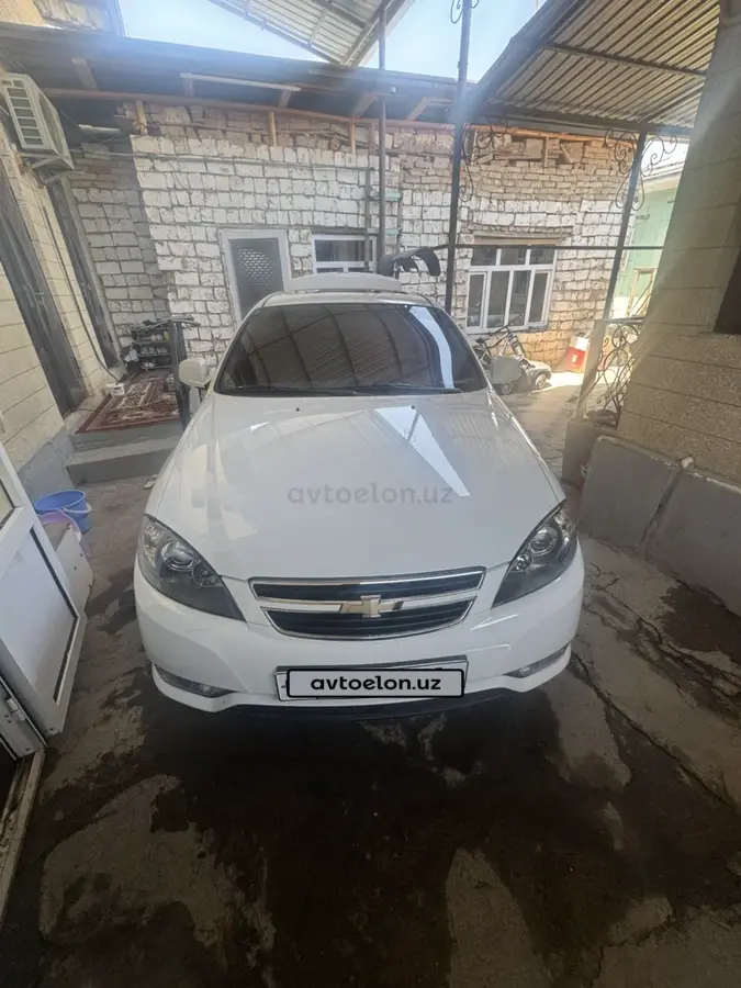 Chevrolet Gentra,  3 позиция
