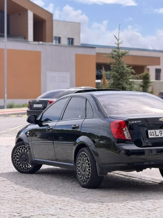 Chevrolet Gentra,  3 позиция