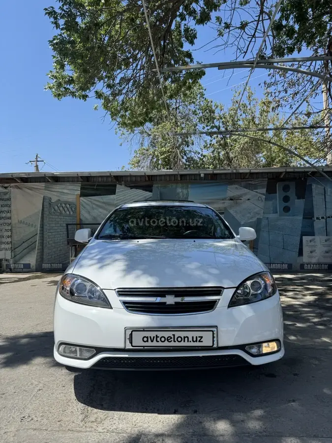Chevrolet Gentra,  3 позиция