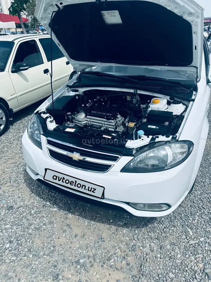 Chevrolet Gentra,  3 позиция