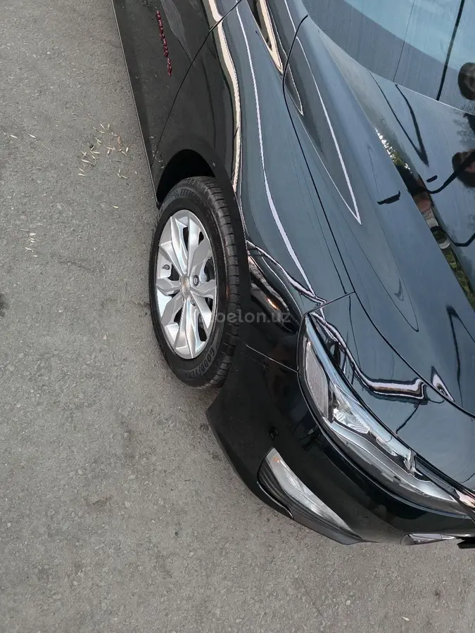 Chevrolet Malibu 2