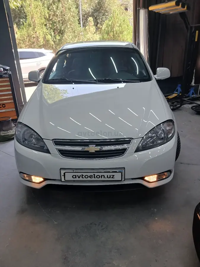 Chevrolet Gentra,  3 позиция