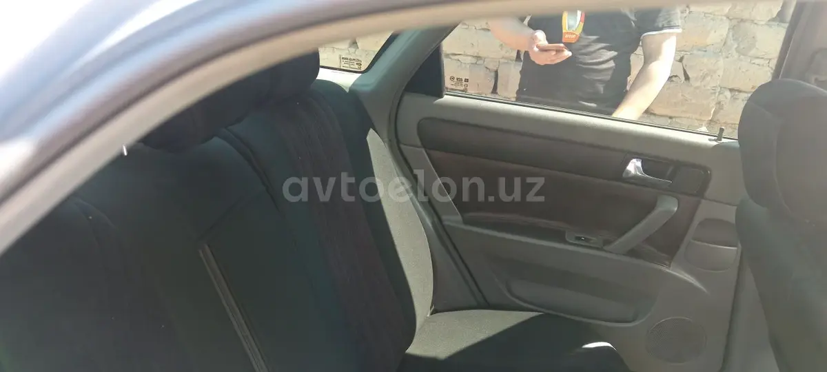 Chevrolet Lacetti,  1 позиция Газ-бензин