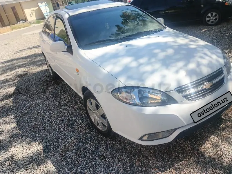 Chevrolet Gentra,  3 позиция