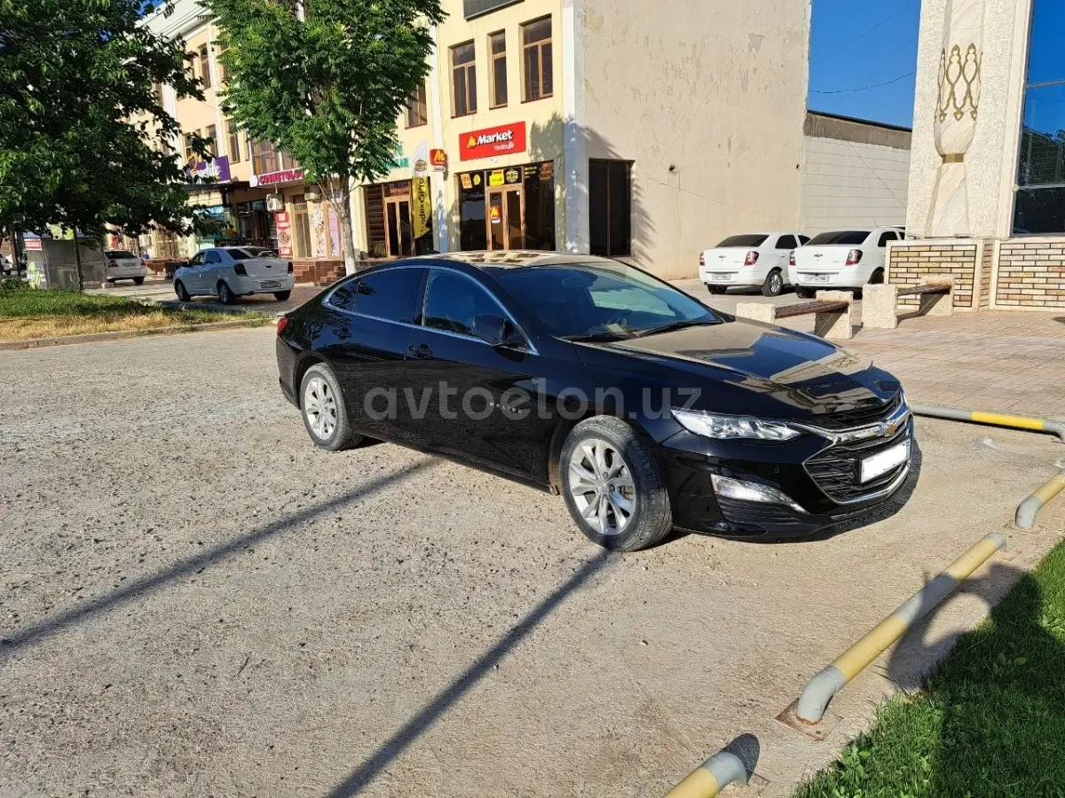 Chevrolet Malibu 2