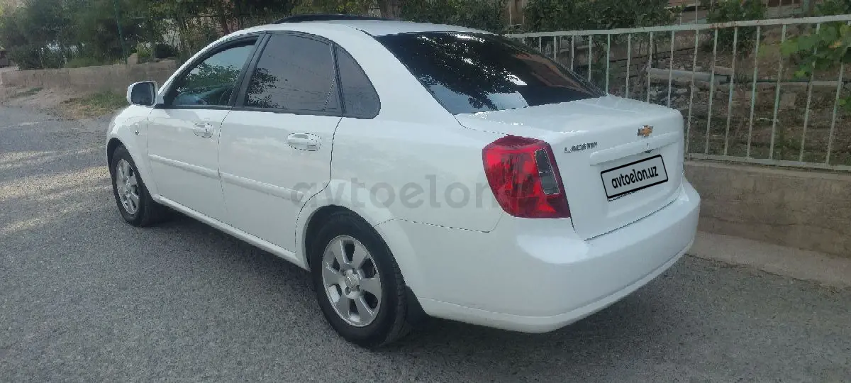 Chevrolet Gentra,  3 позиция